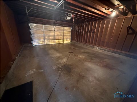 Tiny photo for 6111 Meteor Avenue, Toledo, OH 43623 (MLS # 6136777)