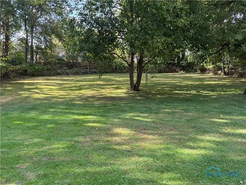 Tiny photo for 6111 Meteor Avenue, Toledo, OH 43623 (MLS # 6136777)
