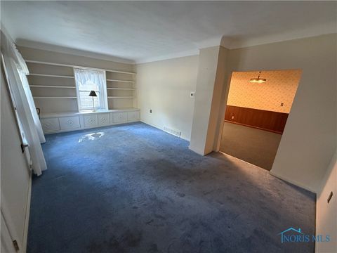 Tiny photo for 6111 Meteor Avenue, Toledo, OH 43623 (MLS # 6136777)