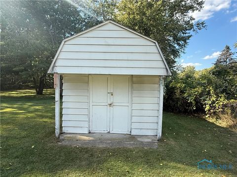 Tiny photo for 6111 Meteor Avenue, Toledo, OH 43623 (MLS # 6136777)