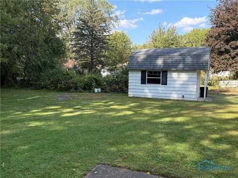 Tiny photo for 6111 Meteor Avenue, Toledo, OH 43623 (MLS # 6136777)