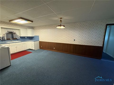 Tiny photo for 6111 Meteor Avenue, Toledo, OH 43623 (MLS # 6136777)