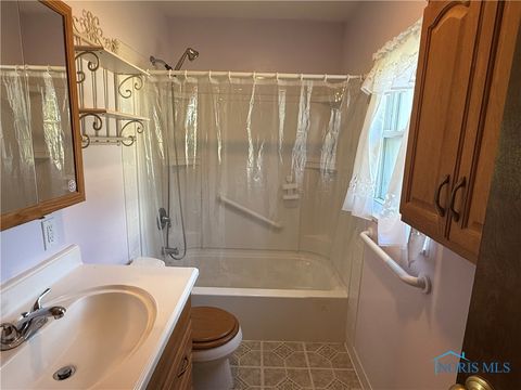 Tiny photo for 6111 Meteor Avenue, Toledo, OH 43623 (MLS # 6136777)