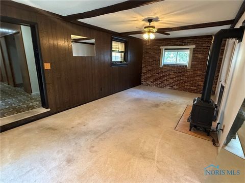 Tiny photo for 6111 Meteor Avenue, Toledo, OH 43623 (MLS # 6136777)