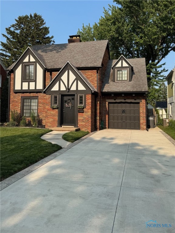 3244 Wendover Drive, Toledo, Ohio image 2