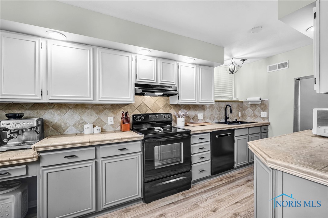 4254 Grantley Road, Toledo, Ohio image 11