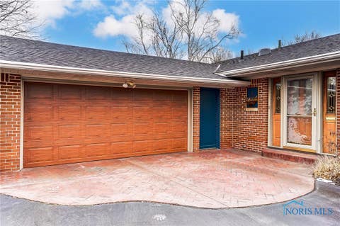 Photo for 3608 Rose Acres Drive