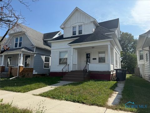 Photo of 765 Redwood Avenue, Toledo, OH 43609 (MLS # 6136412)
