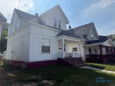 Tiny photo for 765 Redwood Avenue, Toledo, OH 43609 (MLS # 6136412)