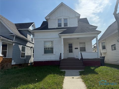Tiny photo for 765 Redwood Avenue, Toledo, OH 43609 (MLS # 6136412)