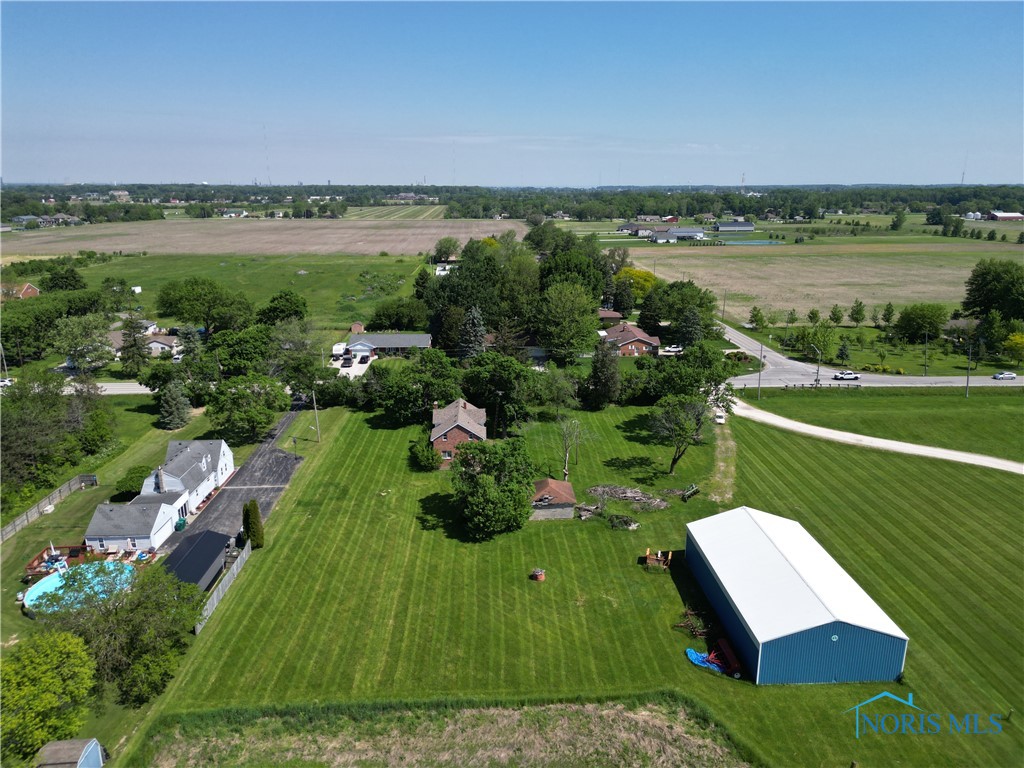 Photo 5 of 13 of 4940 Curtice Road house