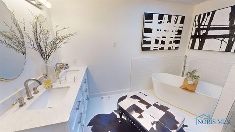 Tiny photo for 2609 Gradwohl Road, Toledo, OH 43617 (MLS # 6136526)