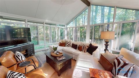 Tiny photo for 2609 Gradwohl Road, Toledo, OH 43617 (MLS # 6136526)