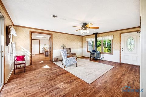 Tiny photo for 19383 Courtland Avenue, Elmore, OH 43616 (MLS # 6136490)