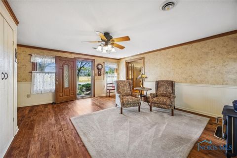 Tiny photo for 19383 Courtland Avenue, Elmore, OH 43616 (MLS # 6136490)