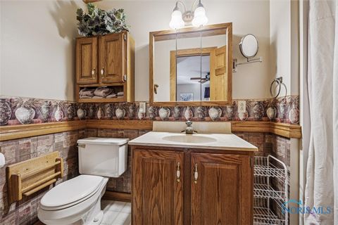 Tiny photo for 19383 Courtland Avenue, Elmore, OH 43616 (MLS # 6136490)