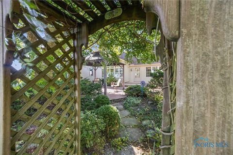 Tiny photo for 19383 Courtland Avenue, Elmore, OH 43616 (MLS # 6136490)