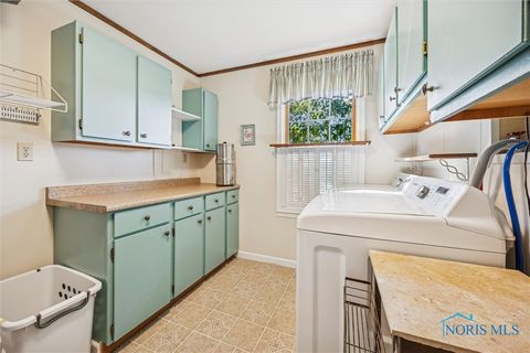 Tiny photo for 19383 Courtland Avenue, Elmore, OH 43616 (MLS # 6136490)