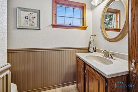 Tiny photo for 19383 Courtland Avenue, Elmore, OH 43616 (MLS # 6136490)
