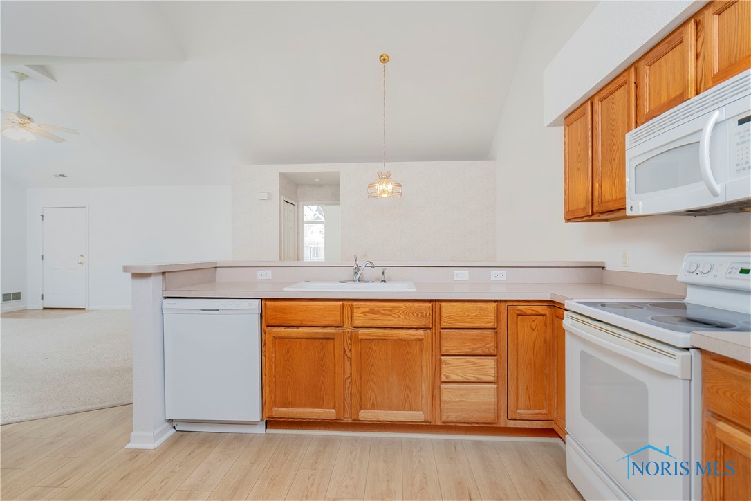 7754 Greenville Crossing #10-775, Waterville, Ohio image 31