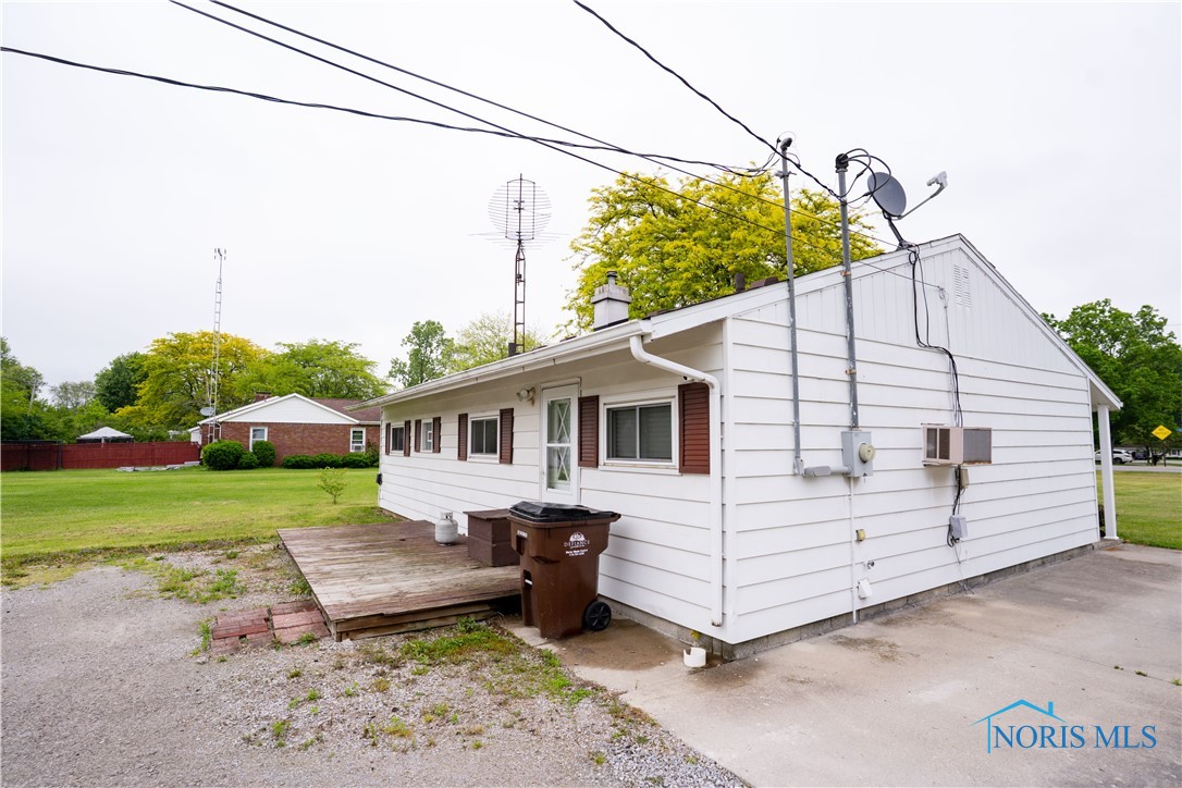 1618 S Clinton Street, Defiance, Ohio image 7