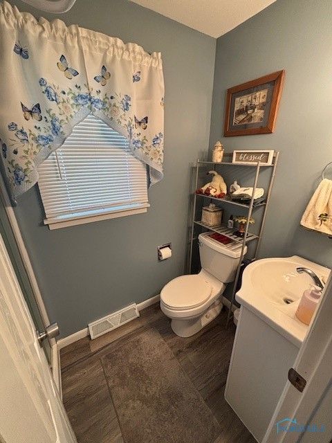 Tiny photo for 118 Townline Rd Rd, Bryan, OH 43506 (MLS # 6136185)