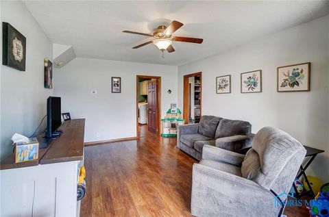 Tiny photo for 406 N Main Street, Continental, OH 45831 (MLS # 6137000)