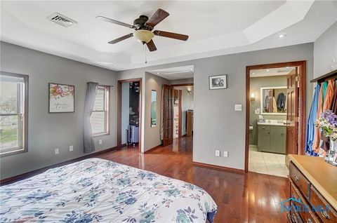Tiny photo for 406 N Main Street, Continental, OH 45831 (MLS # 6137000)