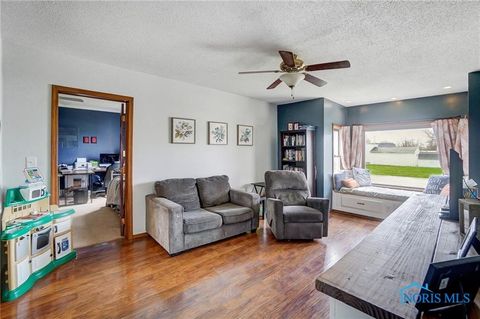 Tiny photo for 406 N Main Street, Continental, OH 45831 (MLS # 6137000)