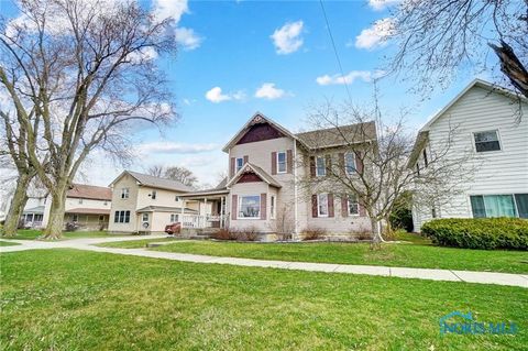 Tiny photo for 406 N Main Street, Continental, OH 45831 (MLS # 6137000)