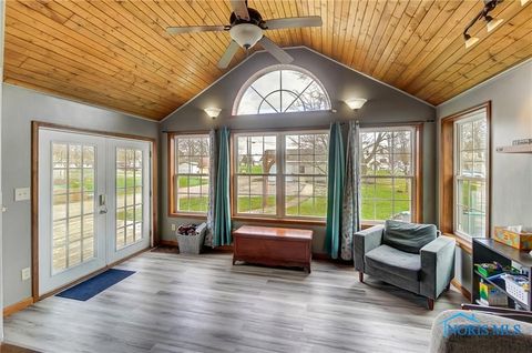 Tiny photo for 406 N Main Street, Continental, OH 45831 (MLS # 6137000)
