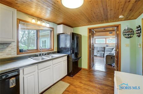 Tiny photo for 406 N Main Street, Continental, OH 45831 (MLS # 6137000)