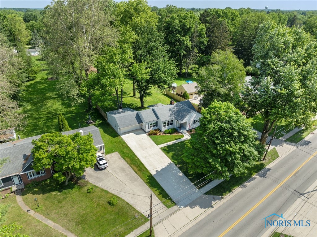1092 Farnsworth Road