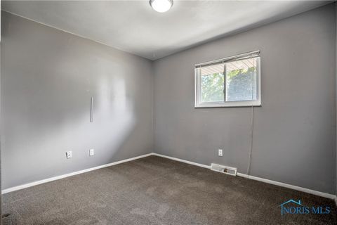 Tiny photo for 104 Chorus Lane, Toledo, OH 43615 (MLS # 6136769)