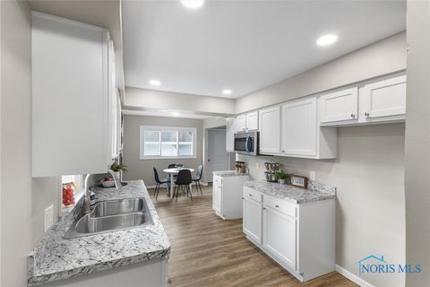 Tiny photo for 307 California Boulevard, Toledo, OH 43612 (MLS # 6136765)