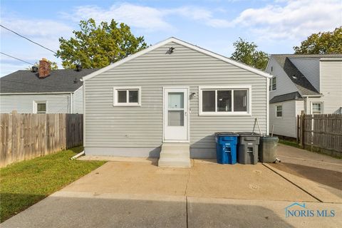 Tiny photo for 307 California Boulevard, Toledo, OH 43612 (MLS # 6136765)