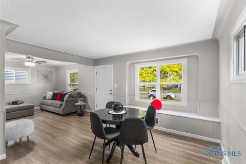 Tiny photo for 307 California Boulevard, Toledo, OH 43612 (MLS # 6136765)