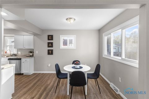 Tiny photo for 307 California Boulevard, Toledo, OH 43612 (MLS # 6136765)