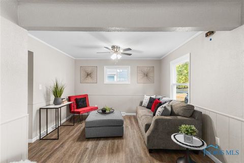 Tiny photo for 307 California Boulevard, Toledo, OH 43612 (MLS # 6136765)