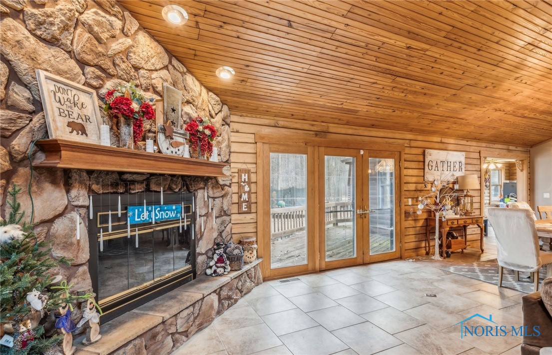 Van Buren, Ohio 45889, United States, 3 Bedrooms Bedrooms, ,3 BathroomsBathrooms,Residential,Active,190087