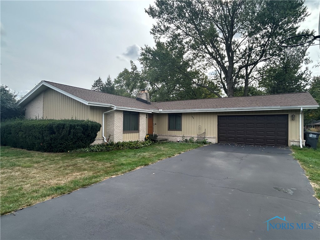 2054 Green Valley Drive, Toledo, Ohio image 1