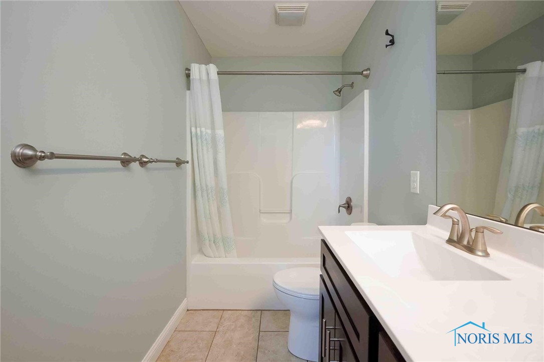 8400 Ash Ridge Lane, Findlay, Ohio image 24