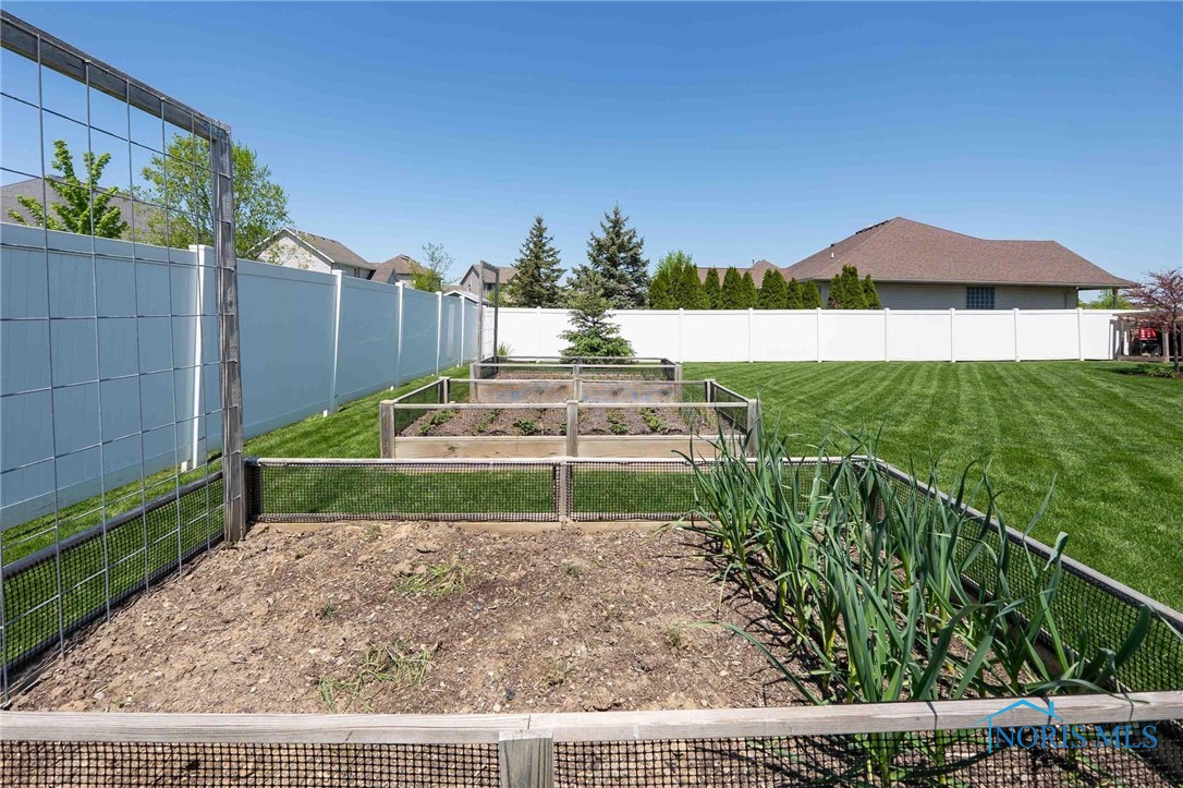 8400 Ash Ridge Lane, Findlay, Ohio image 36