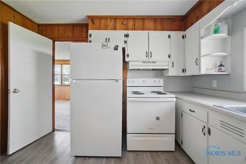 Tiny photo for 402 S Fifth Street, Continental, OH 45831 (MLS # 6136823)