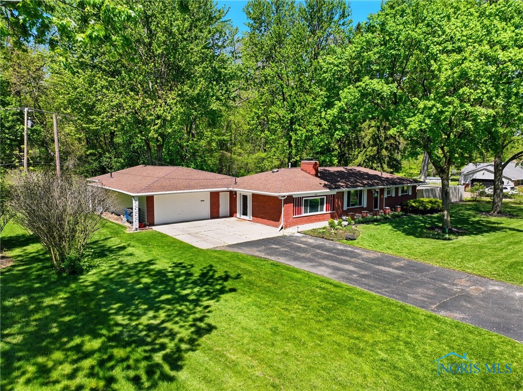 4811 Larkhaven Drive