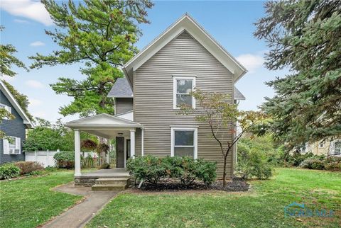 Tiny photo for 338 E 2nd Street, Perrysburg, OH 43551 (MLS # 6136072)