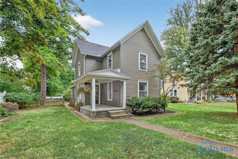 Photo of 338 E 2nd Street, Perrysburg, OH 43551 (MLS # 6136072)