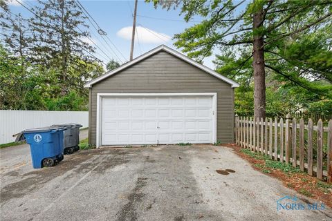 Tiny photo for 338 E 2nd Street, Perrysburg, OH 43551 (MLS # 6136072)