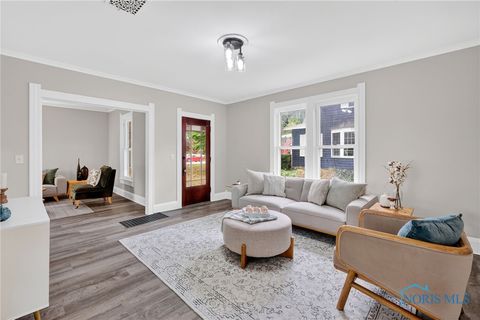 Tiny photo for 338 E 2nd Street, Perrysburg, OH 43551 (MLS # 6136072)