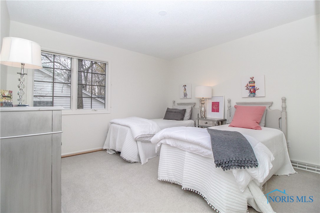 6540 Carrietowne Lane, Toledo, Ohio image 27